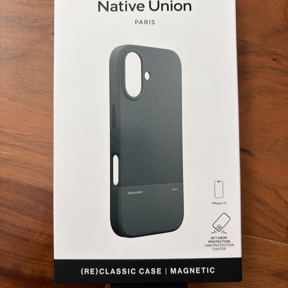 Native Union phone case for iPhone 17 - slate green - Picture 1 of 5